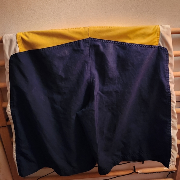 Nike shorts - Picture 2 of 2